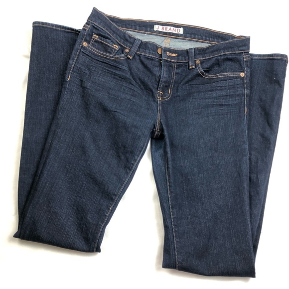 j brand jeans cigarette leg J BRAND JEANS 914 INK CIGARETTE LEG IN A SIZE 30